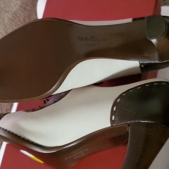 Salvatore Ferragamo Spectator - Picture 4 of 6